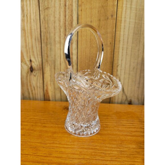 Vintage Princess House Crystal Diamond Cut Glass Basket with a Handle - Picture 8 of 14